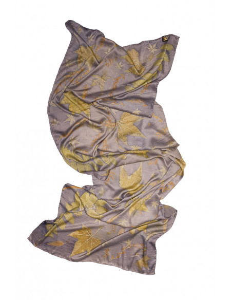 Mocador de seda per a dona. Foulard de seda natural pintat a mà. Xal elegant per festa