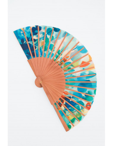 Ventall espanyol de fusta i seda en colors pastís - Disseny Art Nouveau ideal per a l'estiu. Mitjà 23 cm