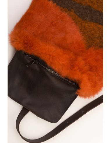👜 Bolso de Fieltro Marrón y Naranja Hecho a Mano: Exclusivo y Único