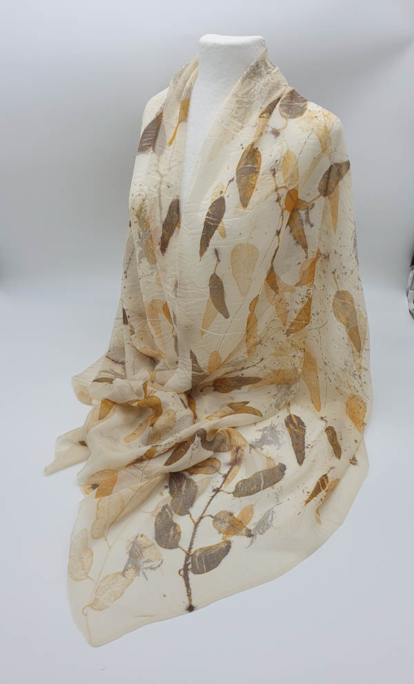 estampacion botanica Eco-Print en Seda