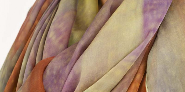 Nueva colección de Pañuelos de Seda Natural pintados a mano, C. Menéndez. Verano 2020.